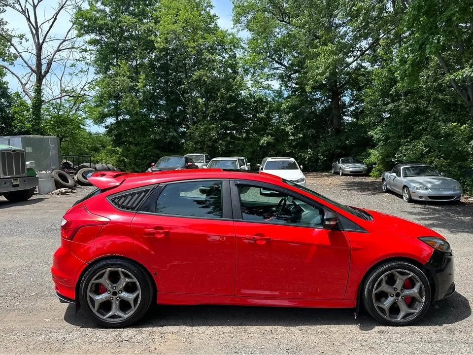 2014 Ford Focus ST 3rd Gen - Image 6 of 11