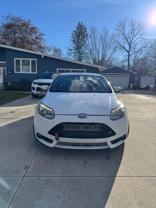 2014 Ford Focus 3rd Gen - Image 2 of 12