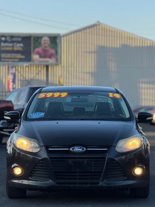 2014 Ford Focus 3rd Gen - Image 2 of 19