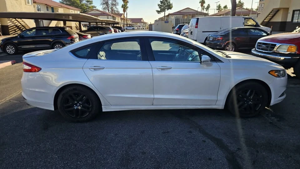 2014 Ford Fusion 2nd Gen - Image 2 of 5