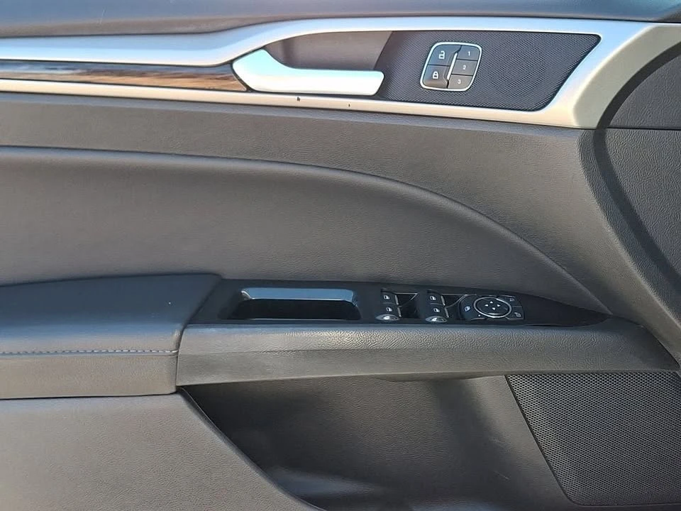 2014 Ford Fusion 2nd Gen - Image 12 of 20