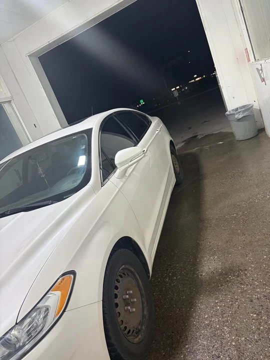 2014 Ford Fusion 2nd Gen - Image 3 of 11