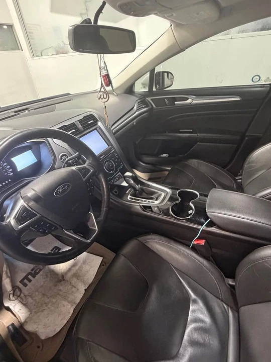 2014 Ford Fusion 2nd Gen - Image 9 of 11