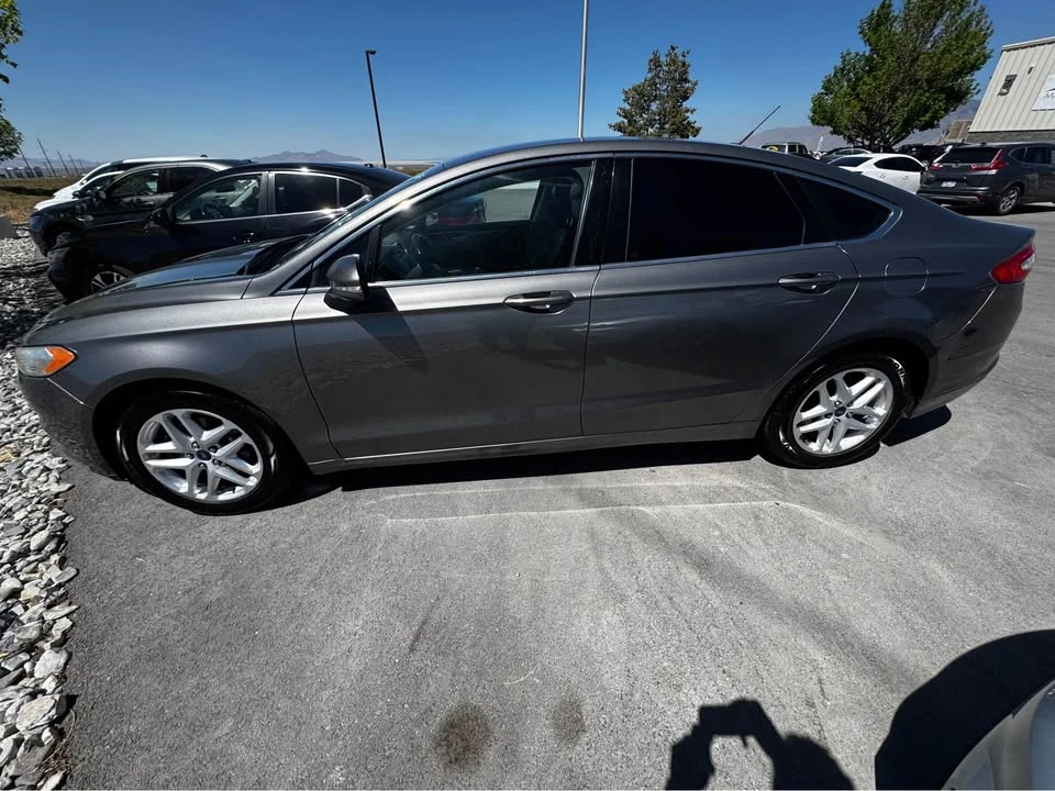 2014 Ford Fusion 2nd Gen - Image 2 of 7