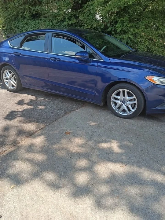 2014 Ford Fusion 2nd Gen - Image 5 of 10