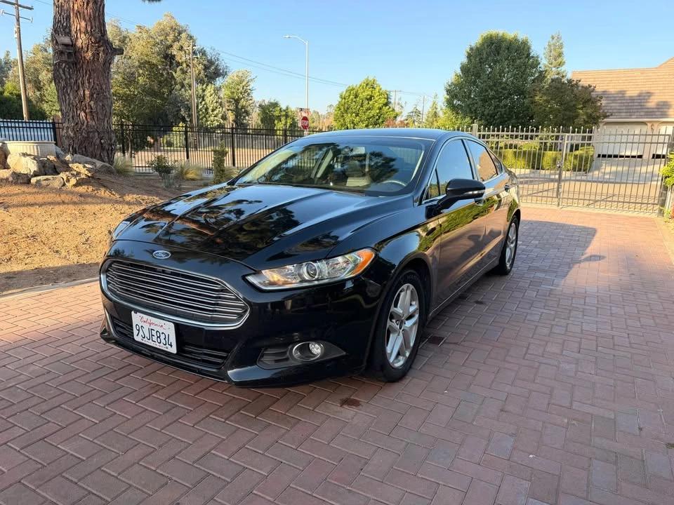 2014 Ford Fusion 2nd Gen - Image 2 of 14