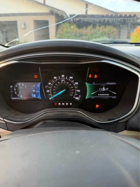 2014 Ford Fusion 2nd Gen - Image 4 of 9