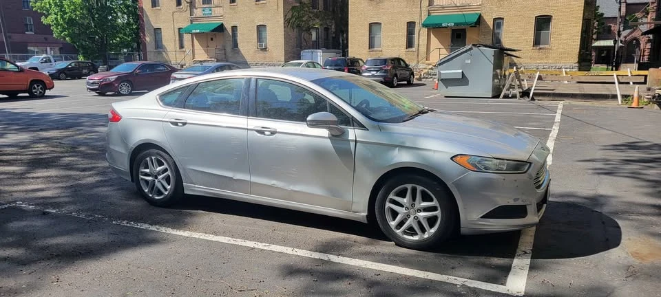 2014 Ford Fusion 2nd Gen - Image 2 of 12