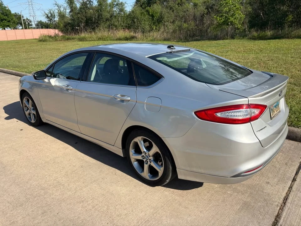 2014 Ford Fusion 2nd Gen - Image 3 of 7