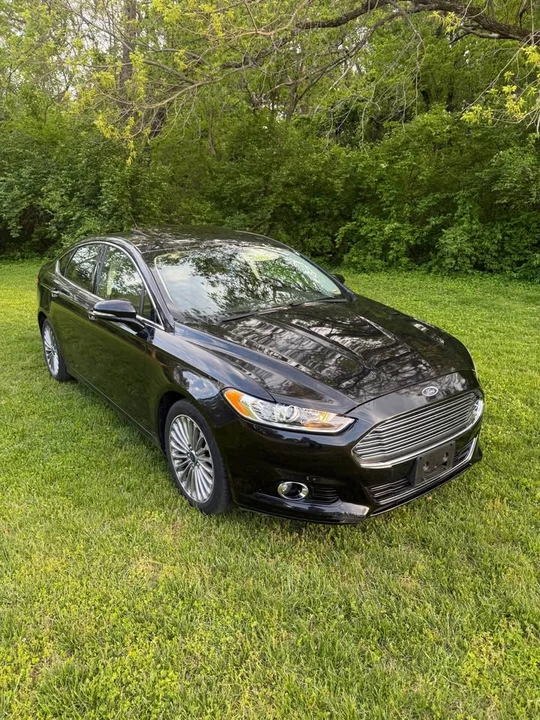 2014 Ford Fusion 2nd Gen - Image 2 of 11