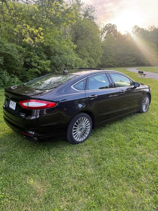 2014 Ford Fusion 2nd Gen - Image 3 of 11