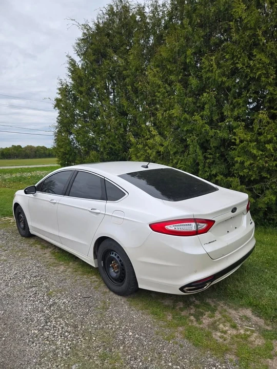 2014 Ford Fusion 2nd Gen - Image 3 of 14