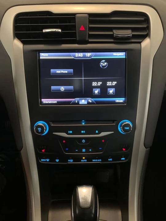 2014 Ford Fusion 2nd Gen - Image 10 of 16