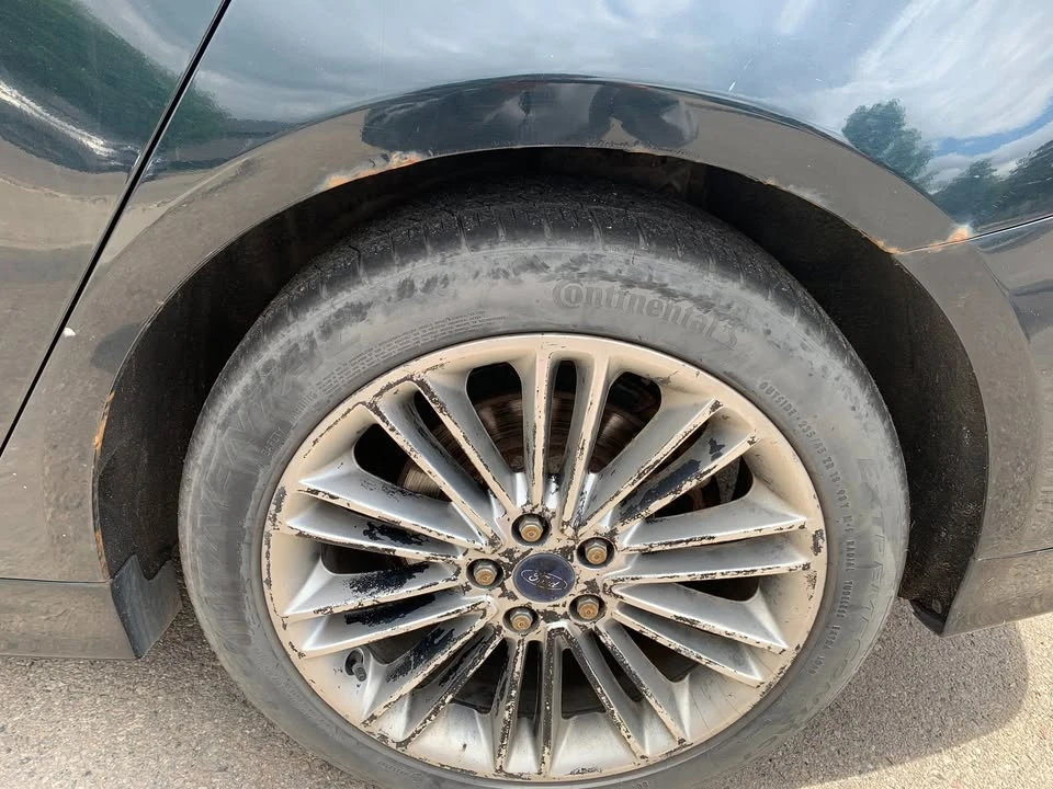 2014 Ford Fusion 2nd Gen - Image 15 of 16