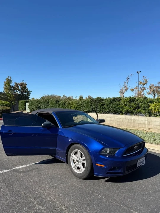 2014 Ford S197 Mustang - Image 5 of 9