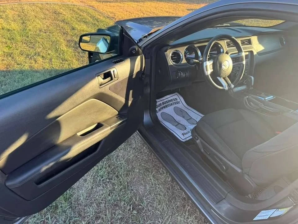 2014 Ford S197 Mustang - Image 8 of 19