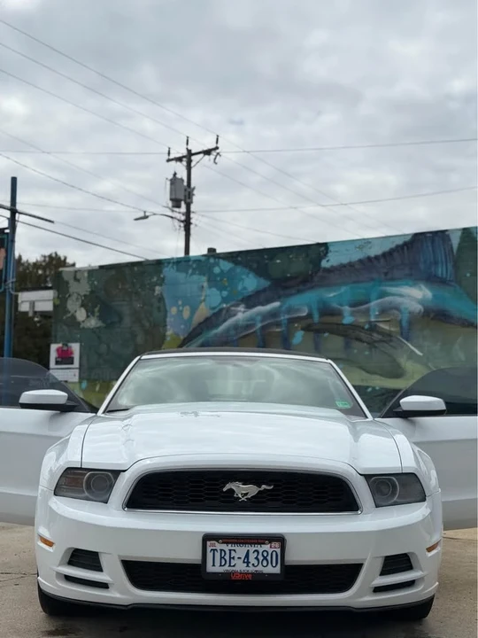 2014 Ford S197 Mustang - Image 11 of 18