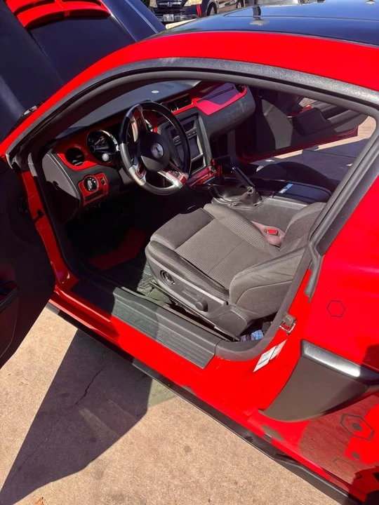 2014 Ford S197 Mustang - Image 10 of 12
