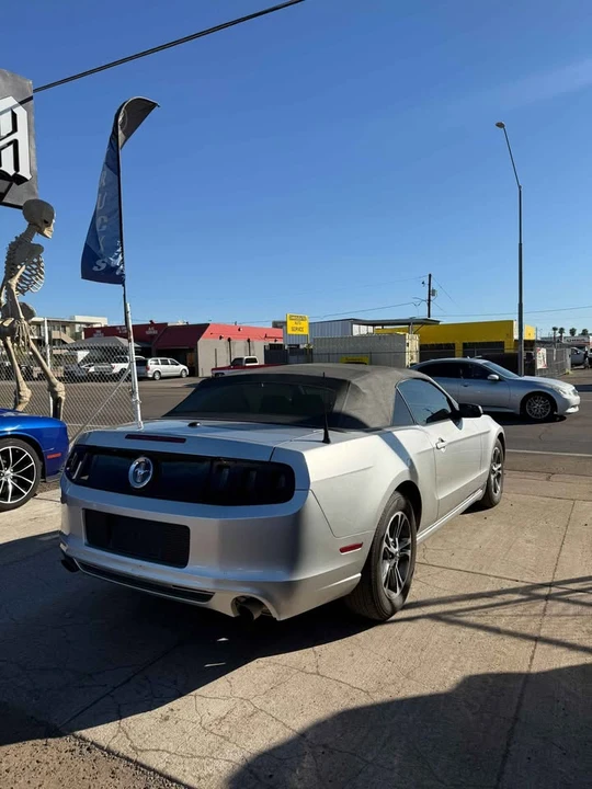 2014 Ford S197 Mustang - Image 3 of 4
