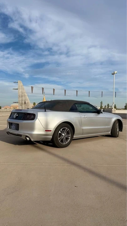 2014 Ford S197 Mustang - Image 2 of 6
