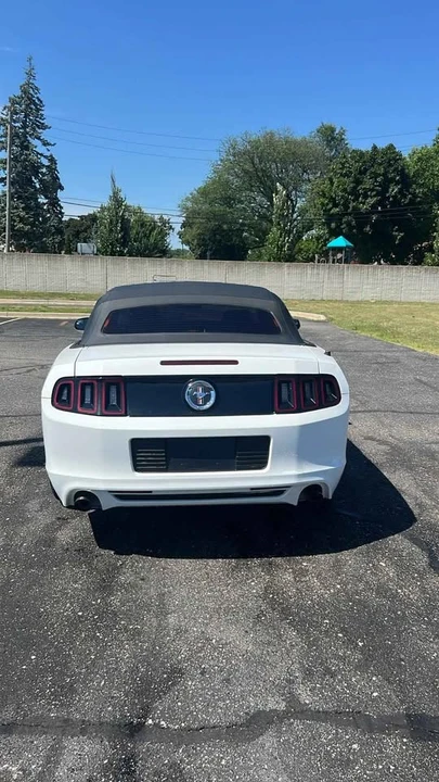 2014 Ford S197 Mustang - Image 6 of 9