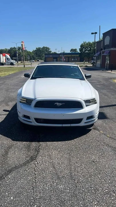2014 Ford S197 Mustang - Image 5 of 9