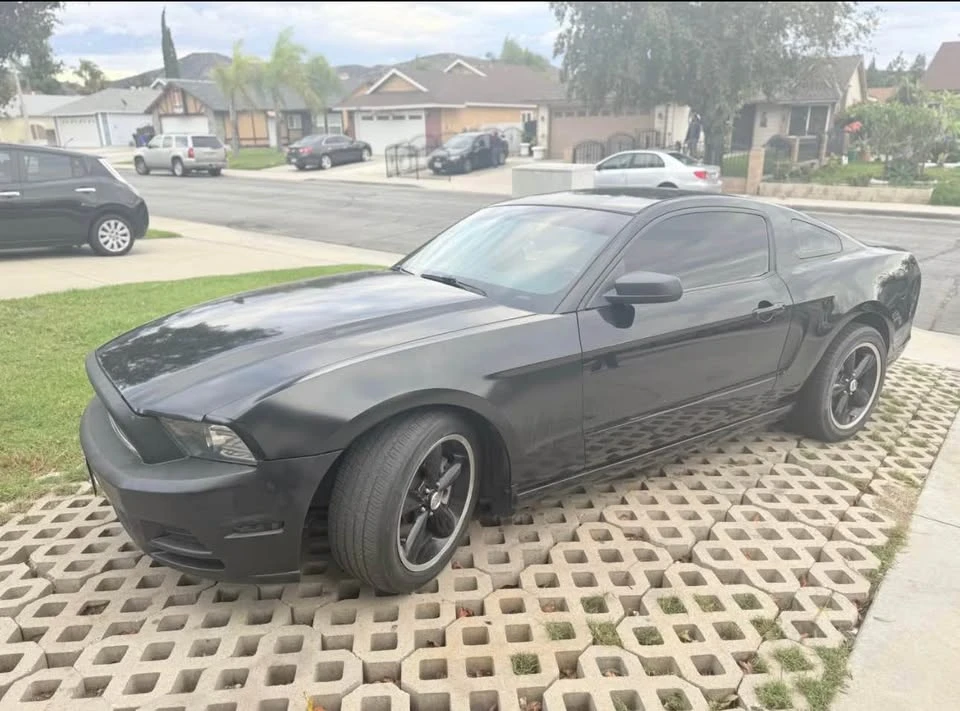 2014 Ford S197 Mustang - Image 3 of 10