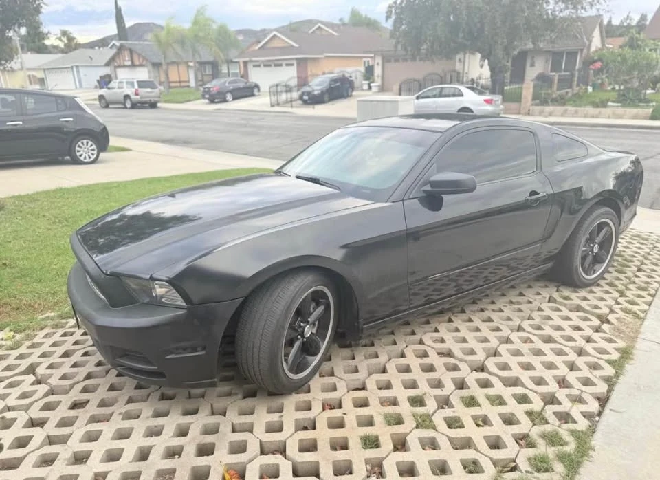 2014 Ford S197 Mustang - Image 4 of 10