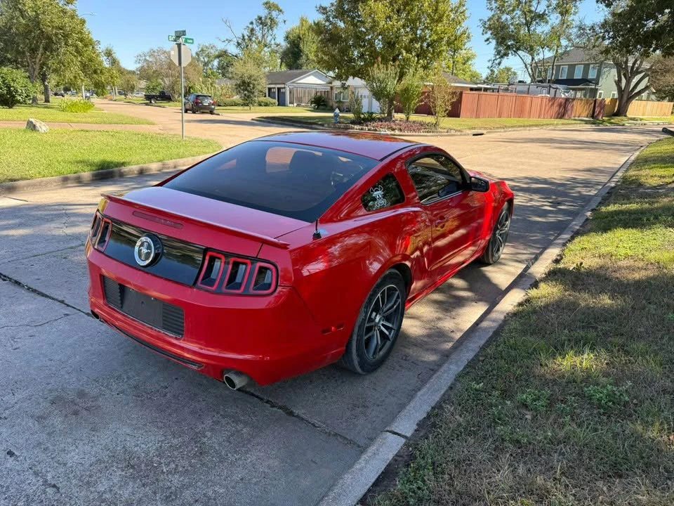 2014 Ford S197 Mustang - Image 2 of 9