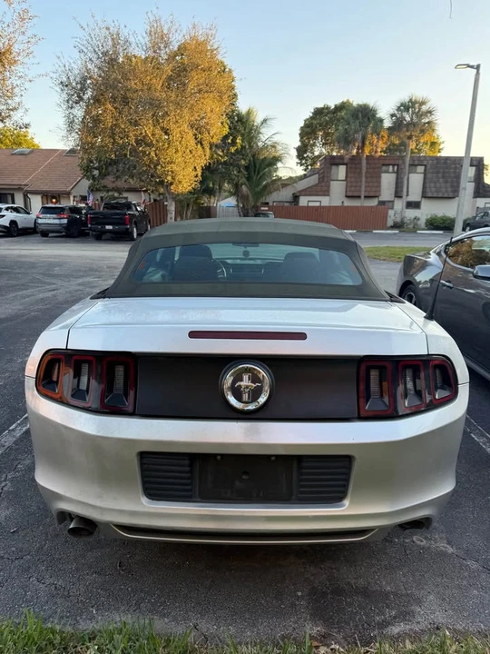 2014 Ford S197 Mustang - Image 2 of 13