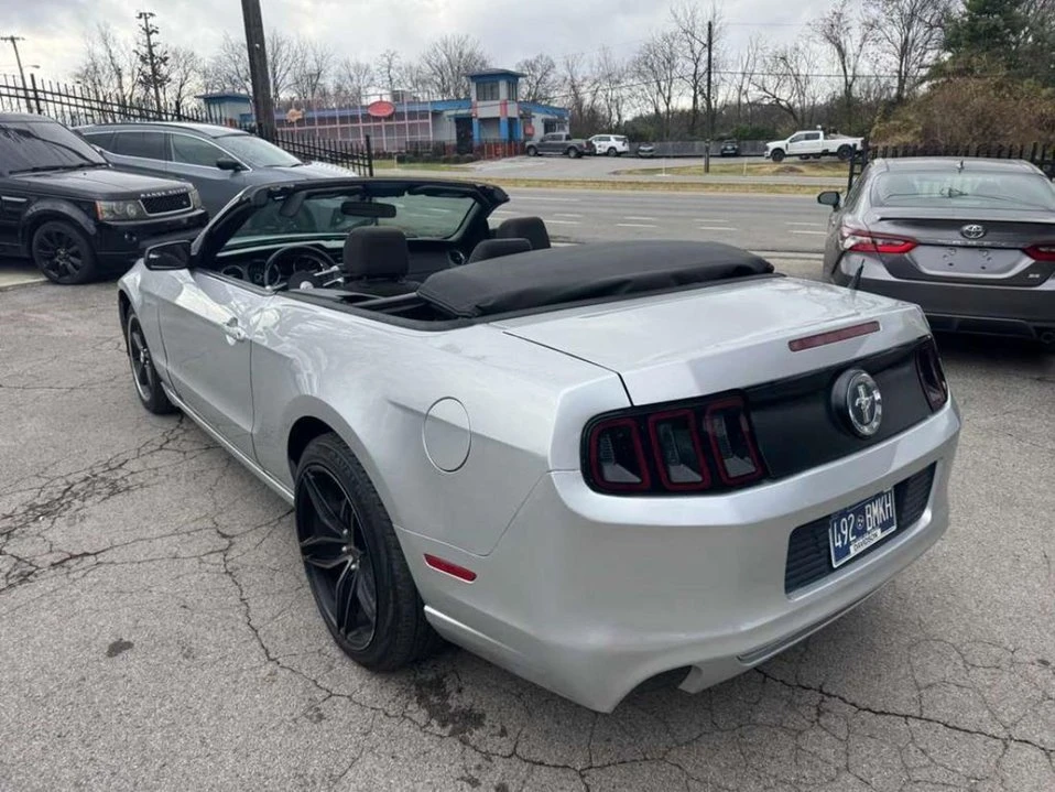 2014 Ford S197 Mustang - Image 10 of 14