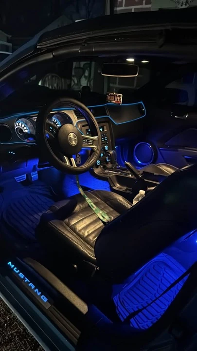 2014 Ford S197 Mustang - Image 3 of 4