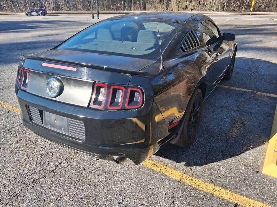 2014 Ford S197 Mustang - Image 3 of 4