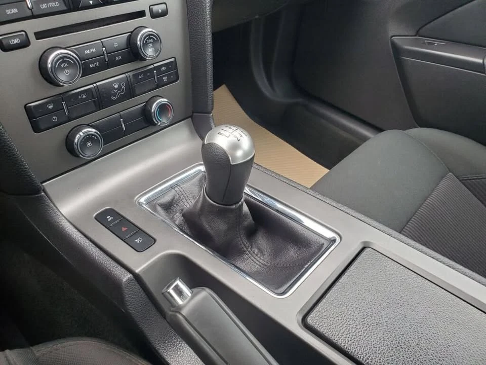 2014 Ford S197 Mustang - Image 9 of 10