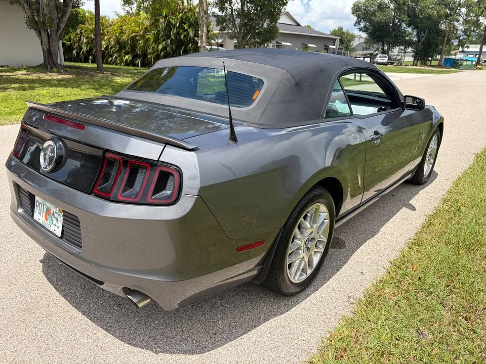 2014 Ford S197 Mustang - Image 8 of 20