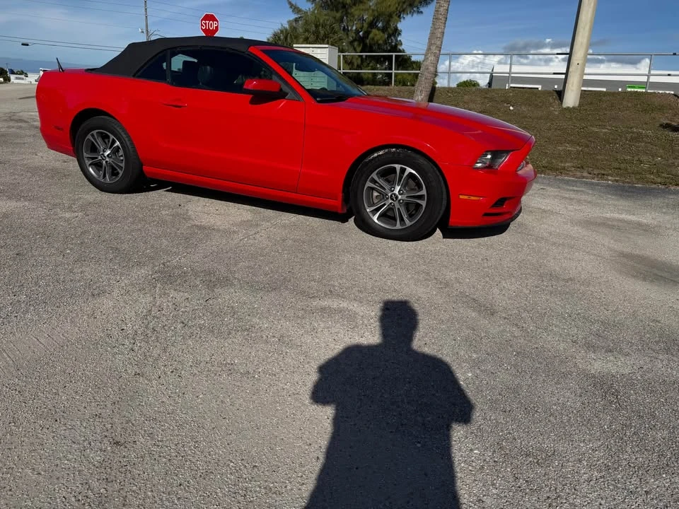 2014 Ford S197 Mustang - Image 2 of 12