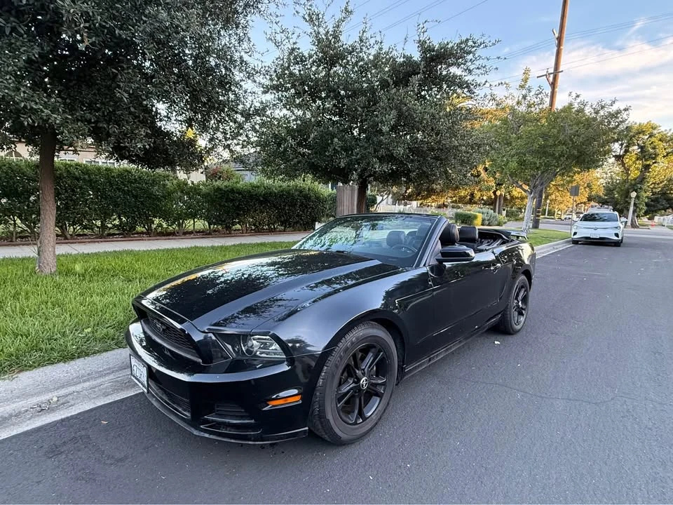 2014 Ford S197 Mustang - Image 4 of 11