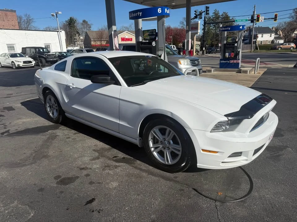 2014 Ford S197 Mustang - Image 3 of 11