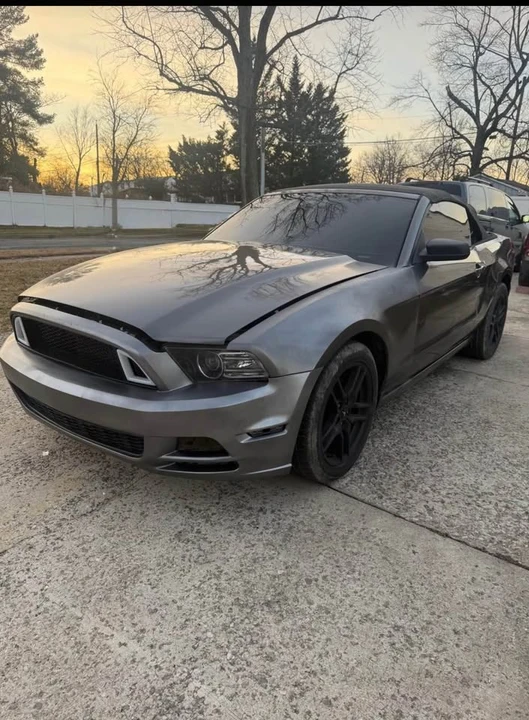 2014 Ford S197 Mustang - Image 4 of 9