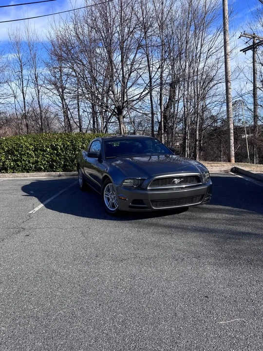 2014 Ford S197 Mustang - Image 2 of 13