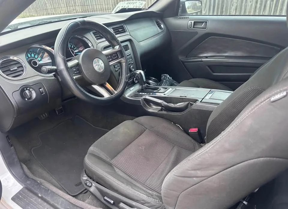 2014 Ford S197 Mustang - Image 7 of 8