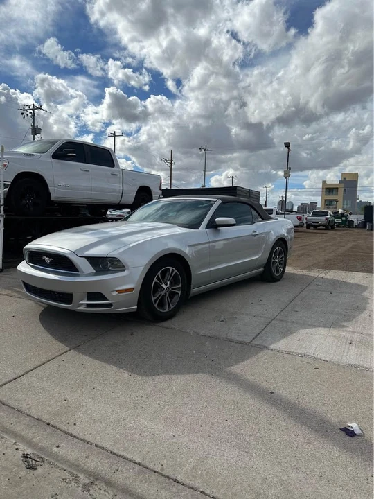 2014 Ford S197 Mustang - Image 3 of 8