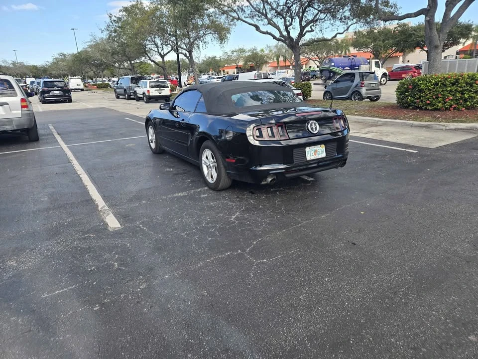 2014 Ford S197 Mustang - Image 11 of 19