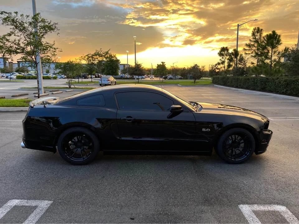 2014 Ford S197 Mustang - Image 2 of 17