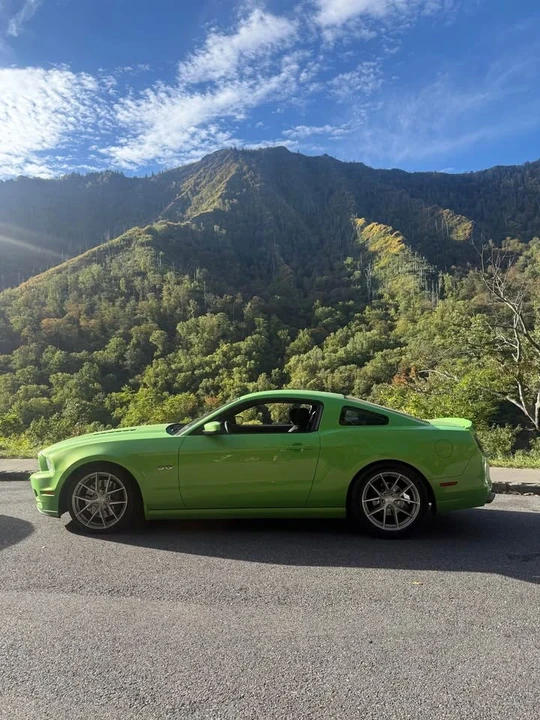2014 Ford S197 Mustang - Image 2 of 4