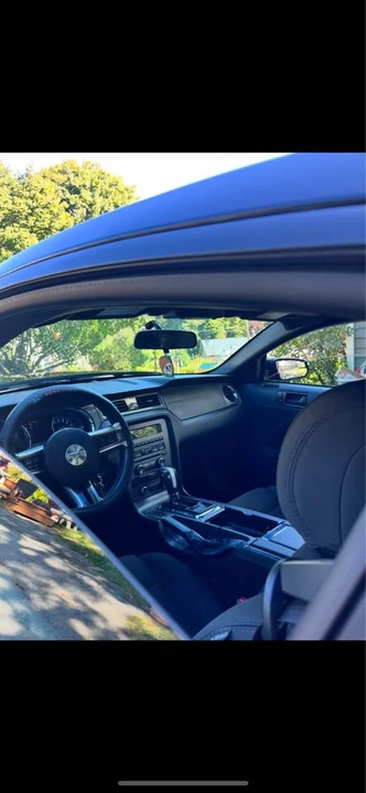 2014 Ford S197 Mustang - Image 2 of 12
