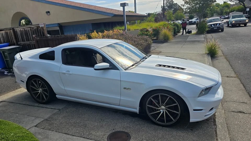 2014 Ford S197 Mustang GT - Image 3 of 6