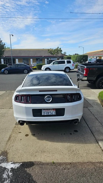 2014 Ford S197 Mustang GT - Image 2 of 6