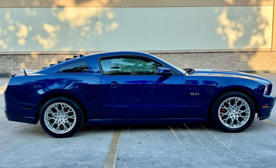 2014 Ford S197 Mustang - Image 6 of 8