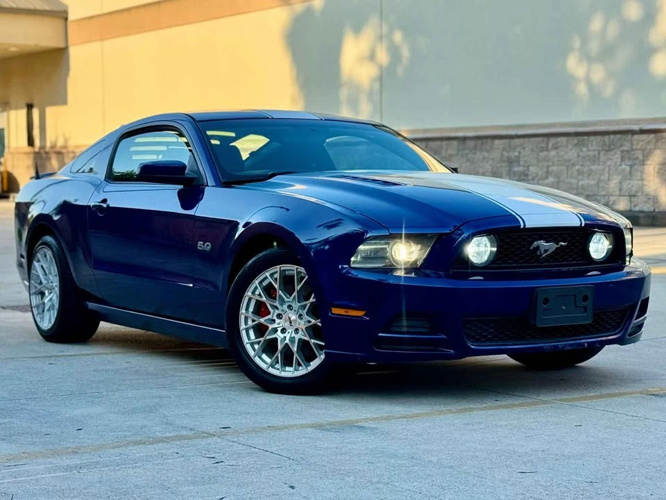2014 Ford S197 Mustang - Image 2 of 8